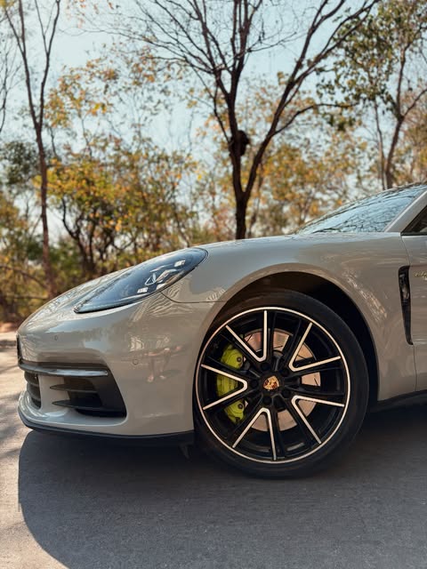 PORSCHE PANAMERA 4 E-HYBRID - Imagem 12