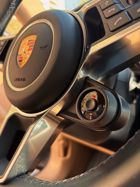 PORSCHE PANAMERA 4 E-HYBRID - Imagem 17