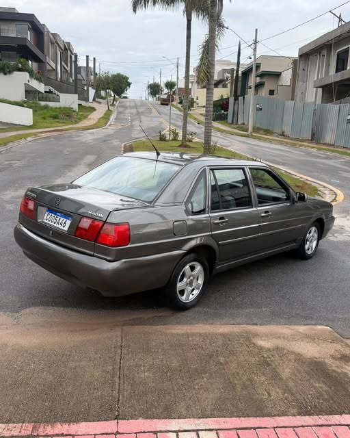 VOLKSWAGEN SANTANA - Imagem 5