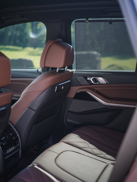 BMW X5 XDRIVE50E M SPORT - Imagem 15
