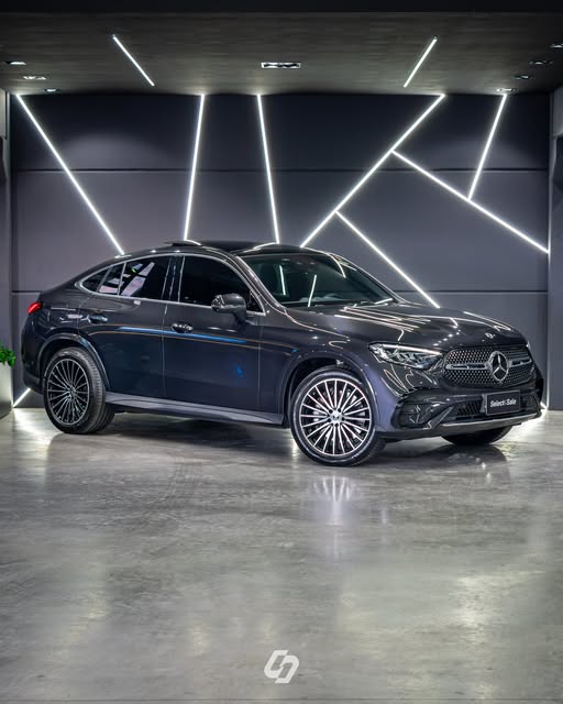 MERCEDES-BENZ GLC 300 4MATIC - Imagem 2