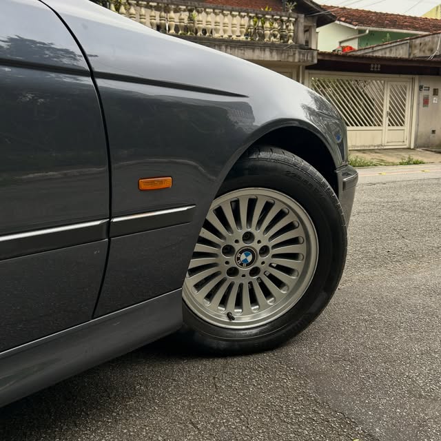 BMW 528I - Imagem 7
