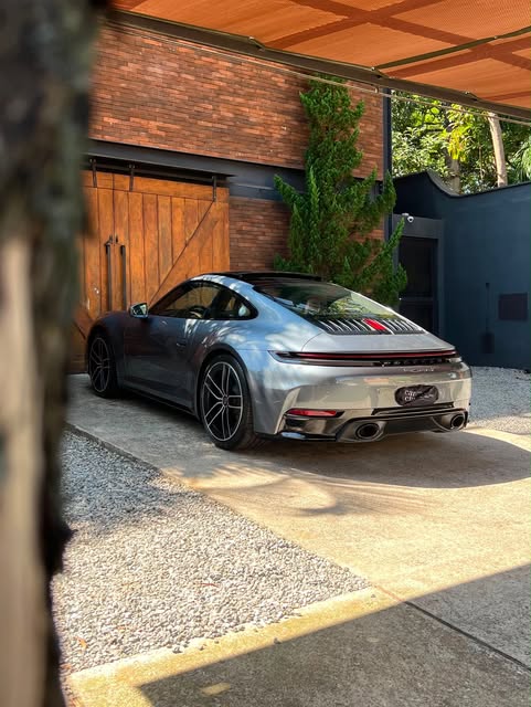 PORSCHE 911 CARRERA T - Imagem 2