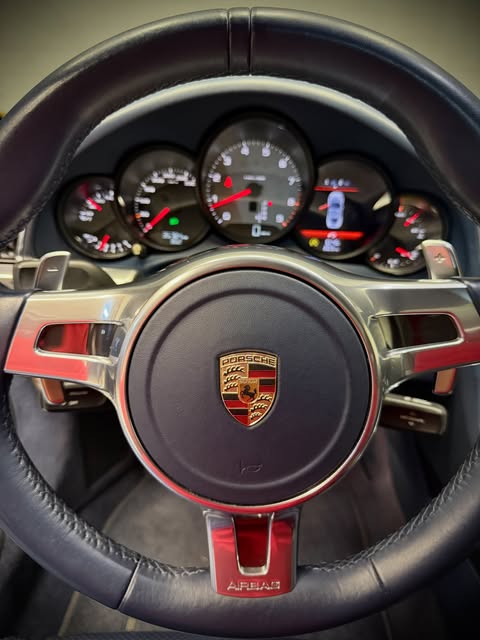 PORSCHE 911 CARRERA S - Imagem 11