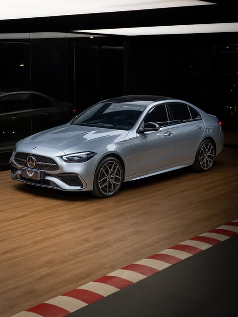 MERCEDES-BENZ C 300 AMG LINE - Imagem 2