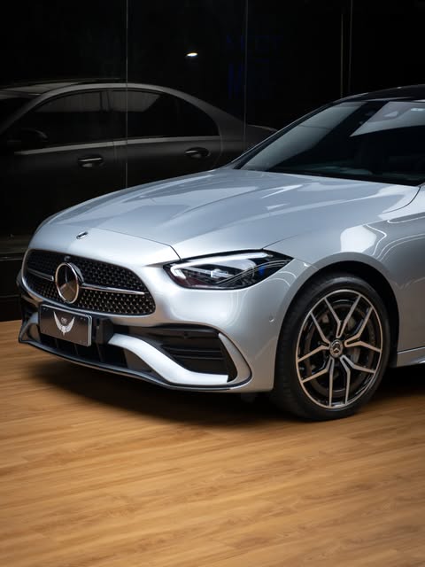 MERCEDES-BENZ C 300 AMG LINE - Imagem 4