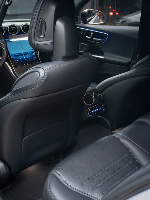MERCEDES-BENZ C 300 AMG LINE - Imagem 9
