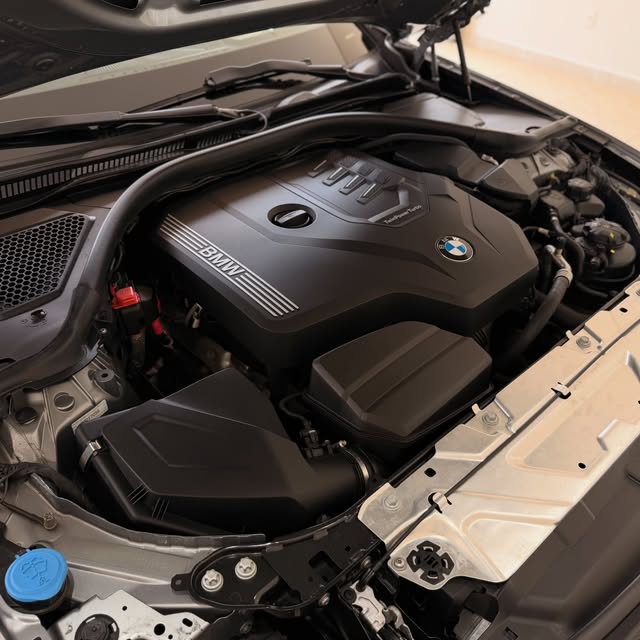 BMW 320I M SPORT - Imagem 9