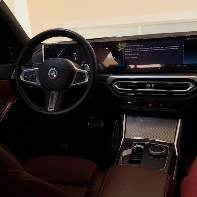 BMW 320I M SPORT - Imagem 10