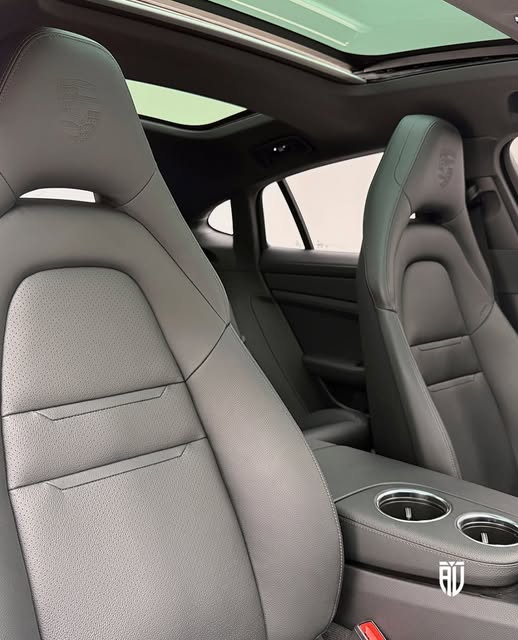 PORSCHE PANAMERA 4S E-HYBRID - Imagem 14
