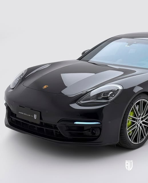 PORSCHE PANAMERA 4S E-HYBRID - Imagem 3