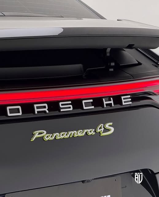 PORSCHE PANAMERA 4S E-HYBRID - Imagem 5