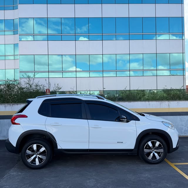 PEUGEOT 2008 STYLE - Imagem 4