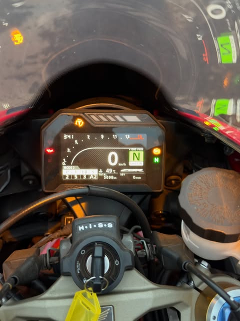 HONDA CBR1000RR FIREBLADE HRC SP - Imagem 5