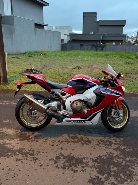HONDA CBR1000RR FIREBLADE HRC SP - Imagem 7
