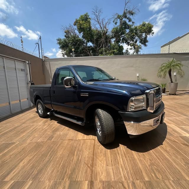 FORD F-250 XLT-L - Imagem 8