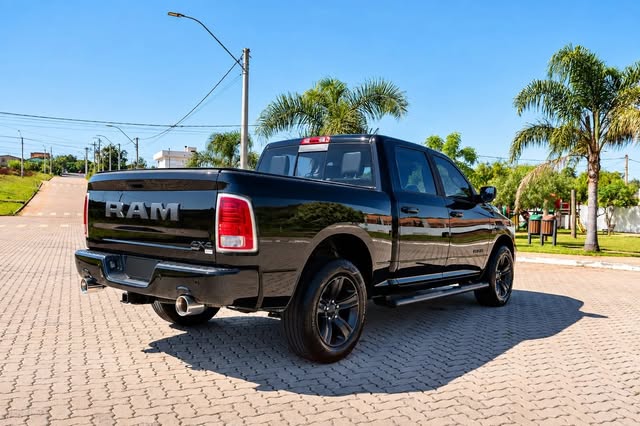 RAM CLASSIC LARAMIE - Imagem 4