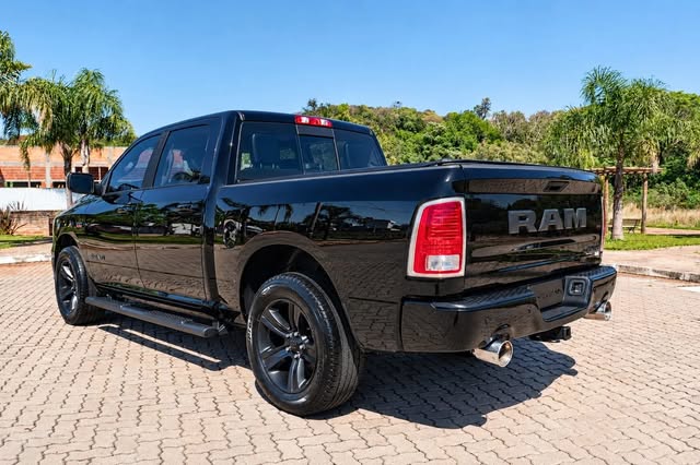 RAM CLASSIC LARAMIE - Imagem 5