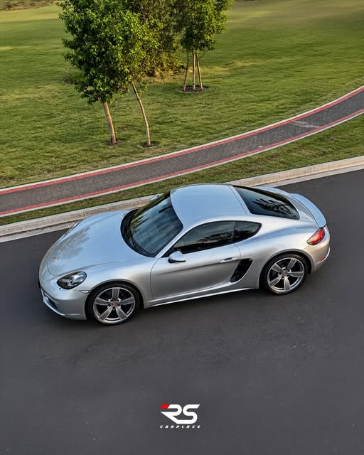 PORSCHE 718 CAYMAN TURBO - Imagem 3