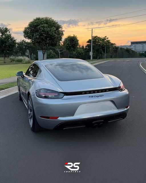 PORSCHE 718 CAYMAN TURBO - Imagem 5