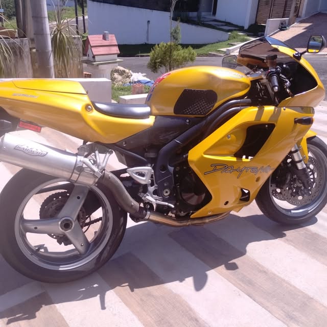 TRIUMPH DAYTONA 955 I - Imagem 2