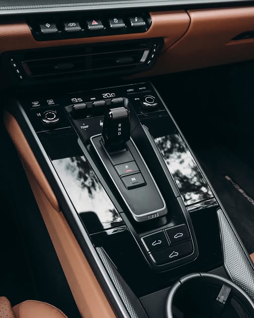 PORSCHE 911 CARRERA S - Imagem 6