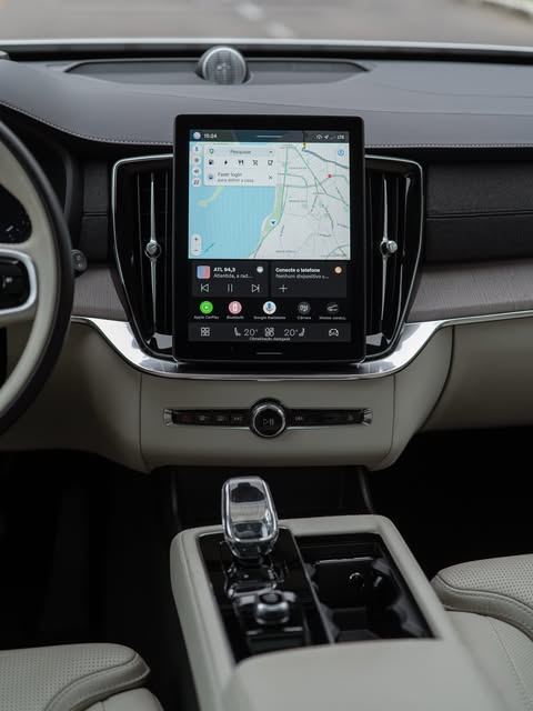 VOLVO XC90 T8 RECHARGE ULTRA - Imagem 14