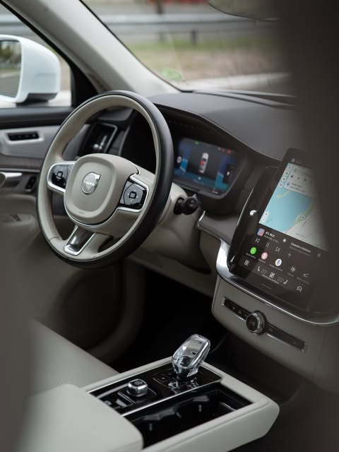 VOLVO XC90 T8 RECHARGE ULTRA - Imagem 10