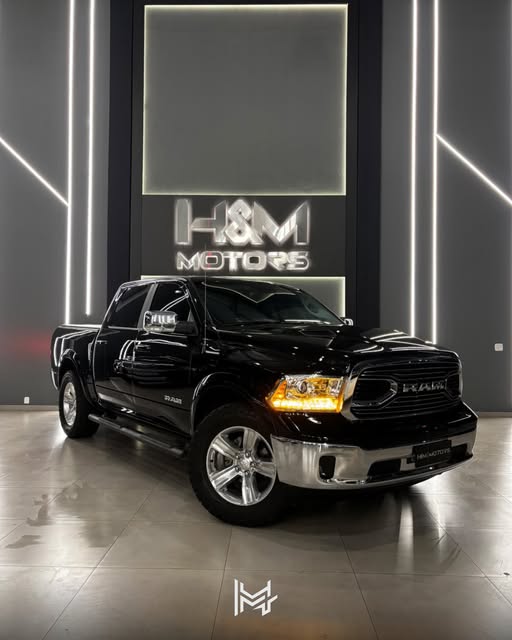 RAM 1500 V8 HEMI - Imagem 1