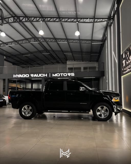 RAM 1500 V8 HEMI - Imagem 7