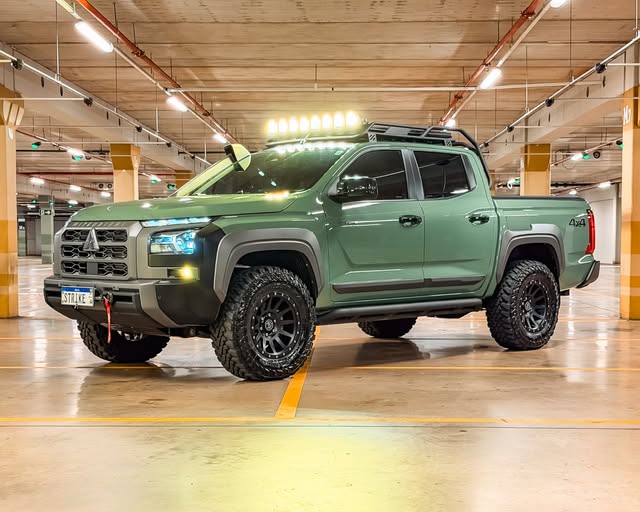 MITSUBISHI TRITON KATANA - Imagem 1