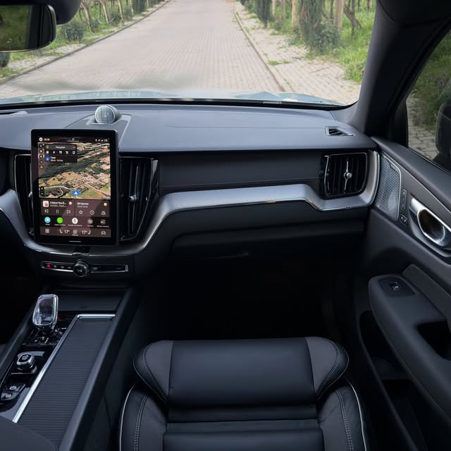 VOLVO XC60 T8 POLESTAR ENGINEERED - Imagem 11