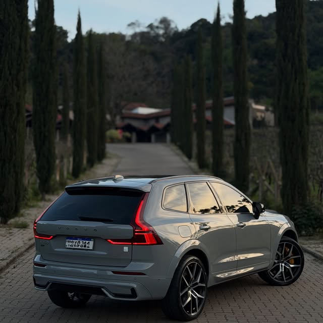 VOLVO XC60 T8 POLESTAR ENGINEERED - Imagem 15