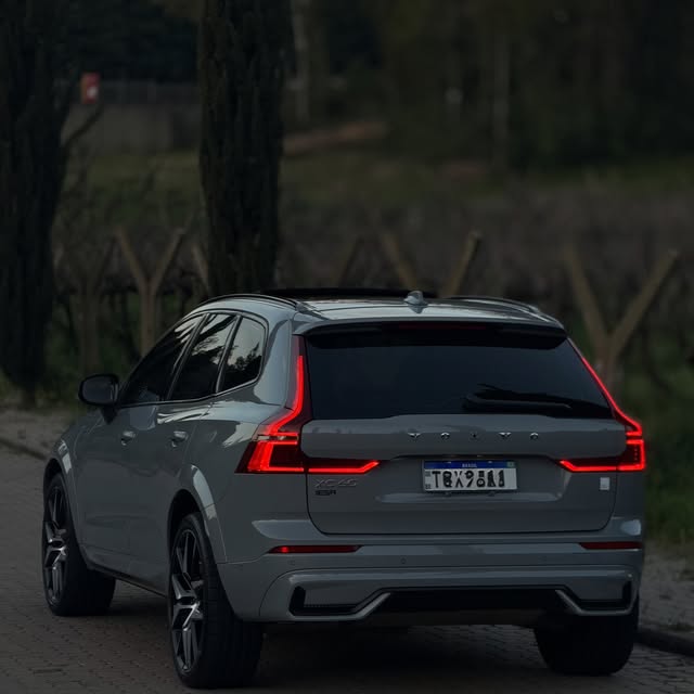 VOLVO XC60 T8 POLESTAR ENGINEERED - Imagem 18