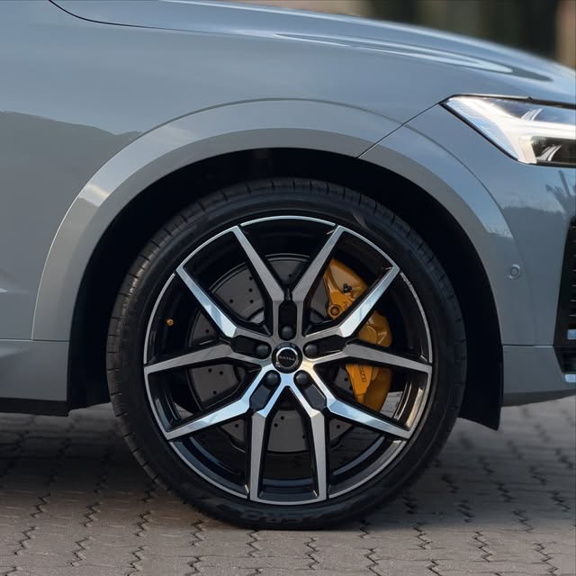 VOLVO XC60 T8 POLESTAR ENGINEERED - Imagem 20