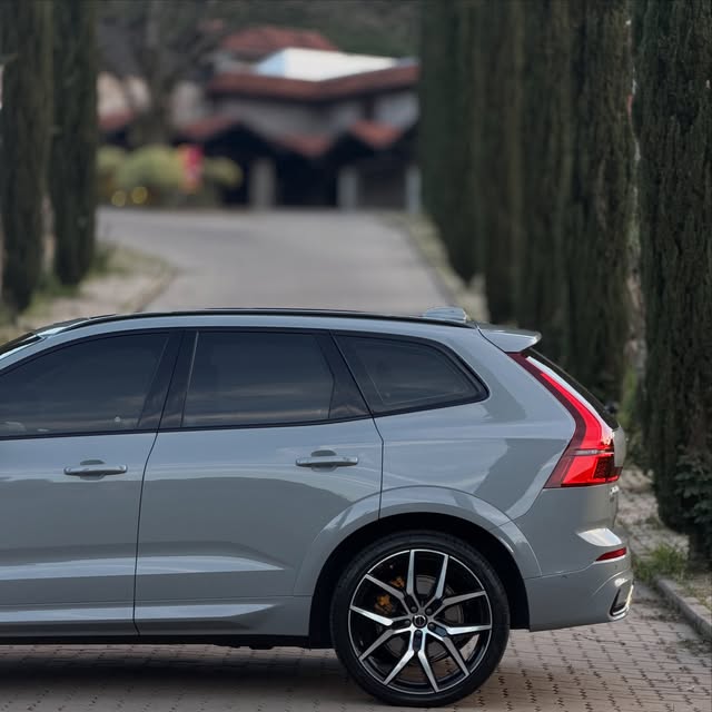 VOLVO XC60 T8 POLESTAR ENGINEERED - Imagem 5