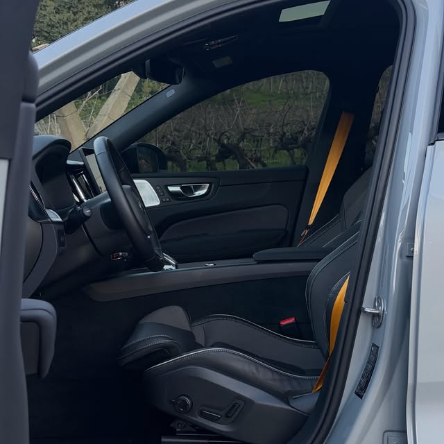 VOLVO XC60 T8 POLESTAR ENGINEERED - Imagem 7