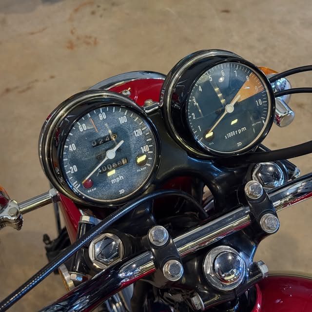 HONDA CB 750 FOUR K1 - Imagem 14