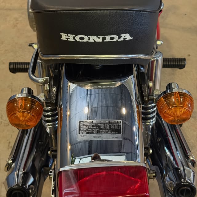 HONDA CB 750 FOUR K1 - Imagem 7