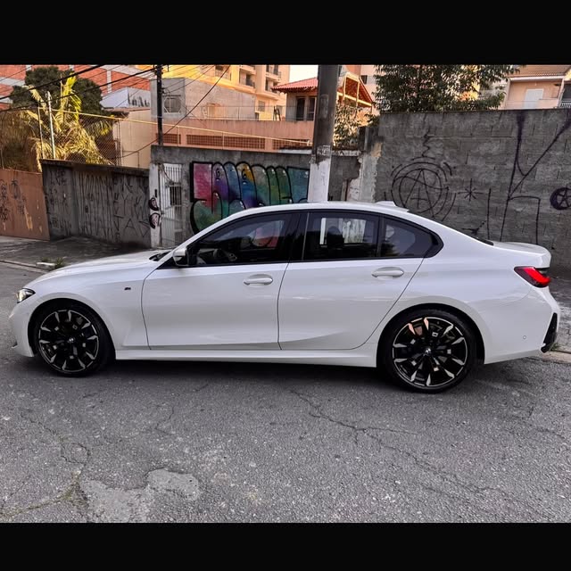 BMW 320I M SPORT - Imagem 3