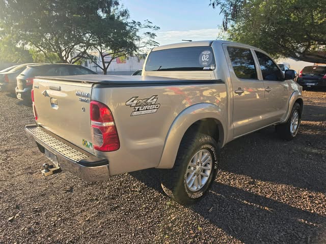 TOYOTA HILUX SRV - Imagem 3