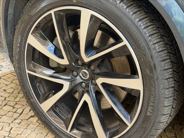 VOLVO XC90 T8 ULTIMATE - Imagem 8