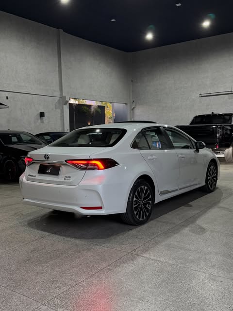 TOYOTA COROLLA ALTIS PREMIUM HYBRID - Imagem 4