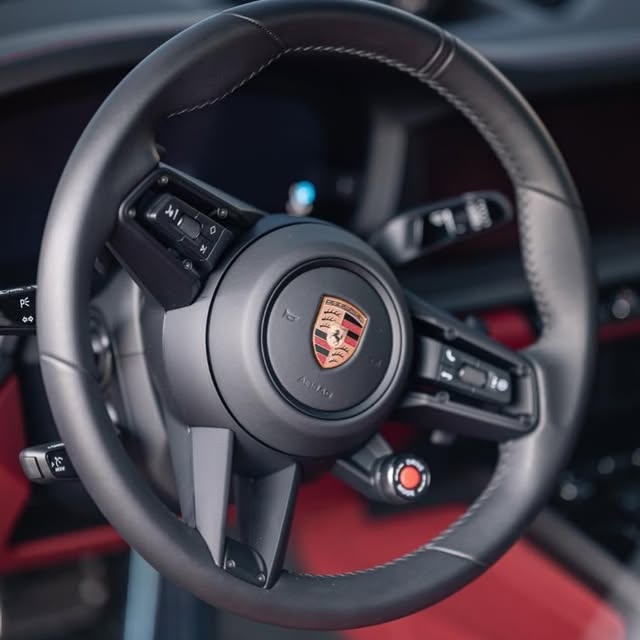 PORSCHE 911 CARRERA 3.0 6CIL (992.2) - Imagem 6