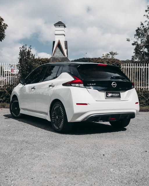 NISSAN LEAF TEKNA - Imagem 2