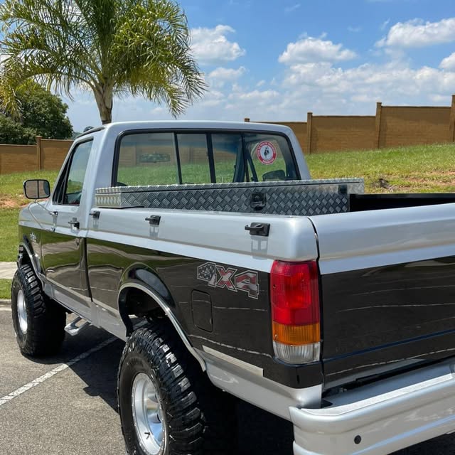 FORD F-1000 XL - Imagem 10
