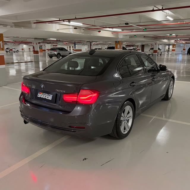 BMW 320I SPORT - Imagem 4