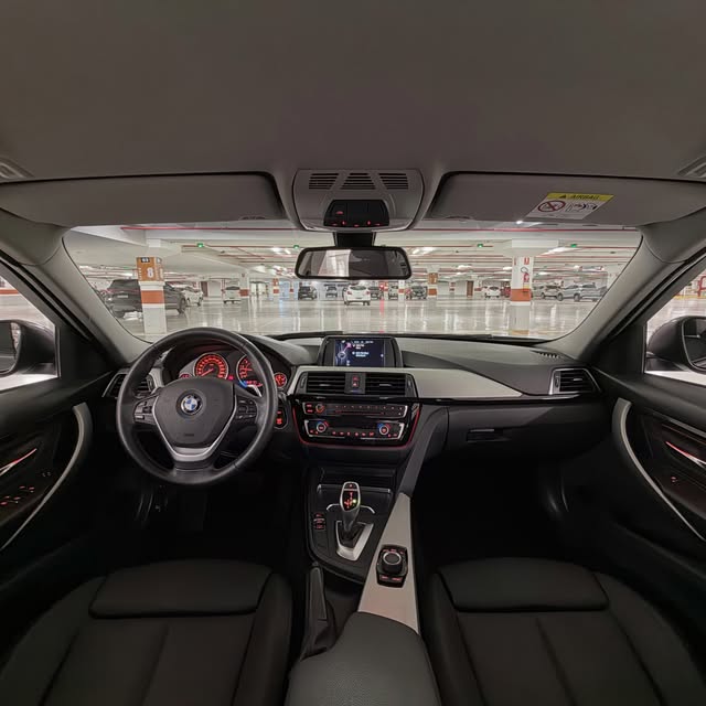 BMW 320I SPORT - Imagem 7