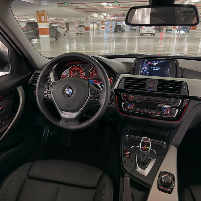 BMW 320I SPORT - Imagem 8