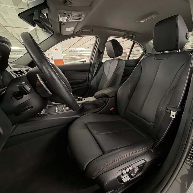 BMW 320I SPORT - Imagem 9